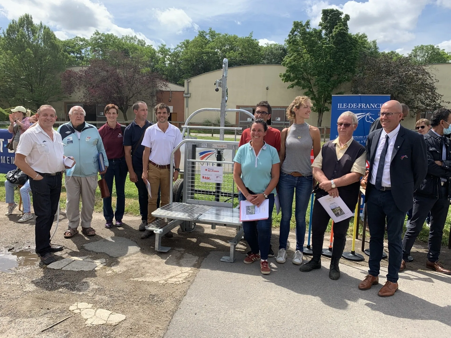 Remise d’Équilèves au Comité Régional d’Équitation d’Ile de France